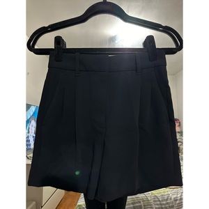 Aritzia effortless short
